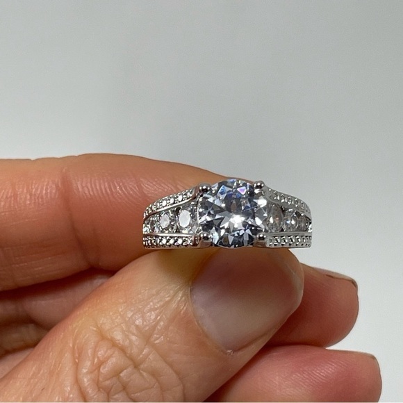 925 Silver Ring Solitaire Size 8 Women Wedding Engagement Anniversary Promise - Picture 2 of 10